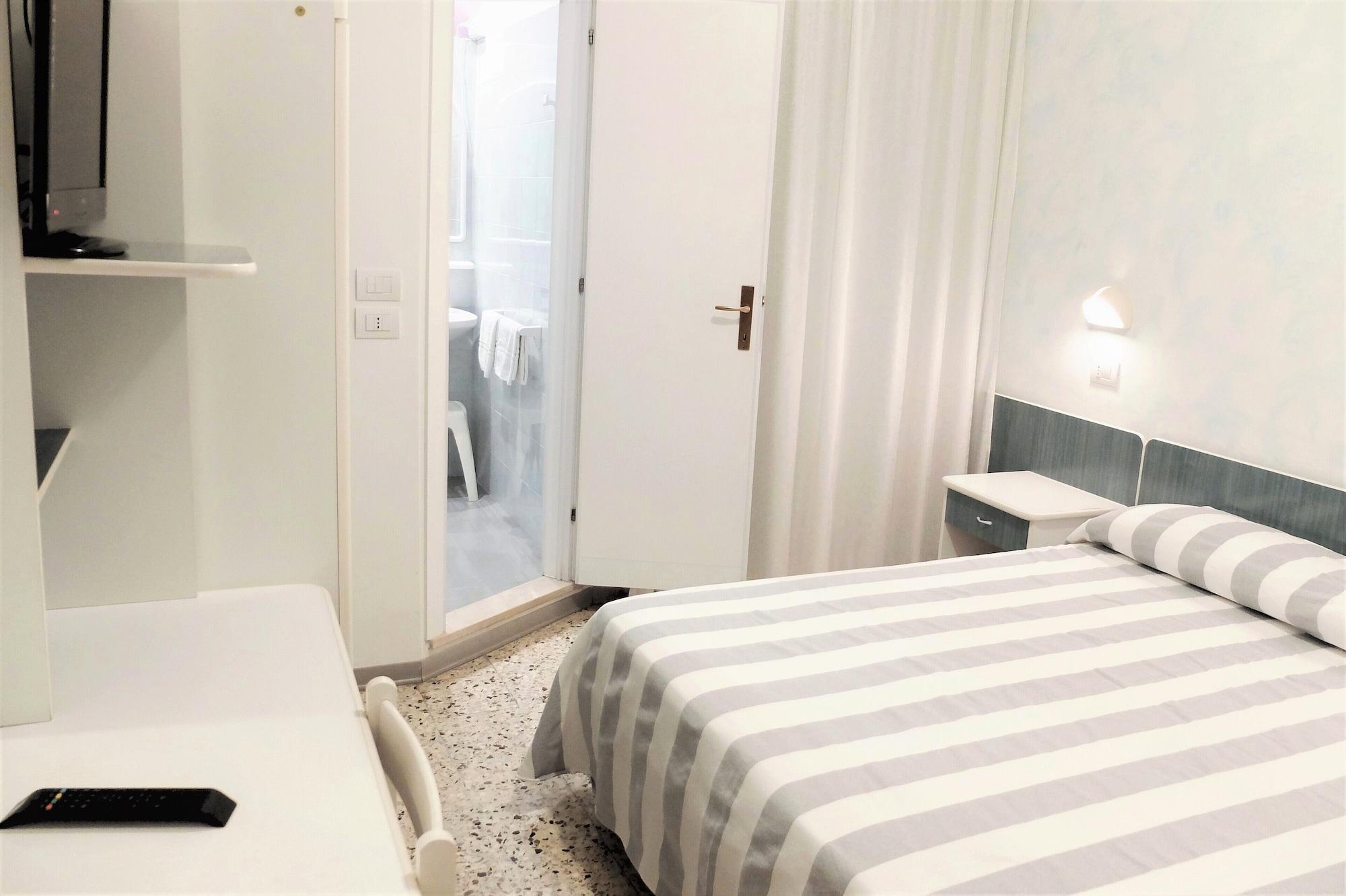 Hotel Aurea Ρίμινι Εξωτερικό φωτογραφία